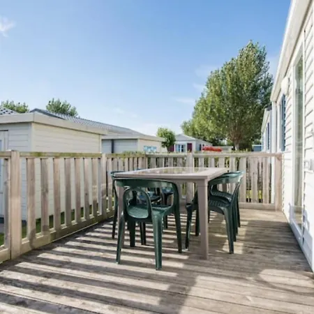Cosy Cottage Near The Beach In A Holiday Park